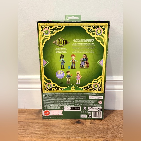 Wicked Students of Shiz doll set - Picture 2 of 2